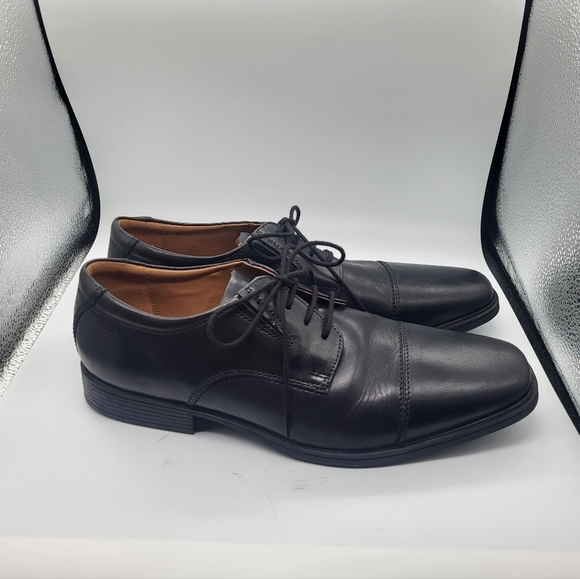 Clarks Mens Collection cushion black lace up dress shoe.  SIZE 10 M - Picture 1 of 13